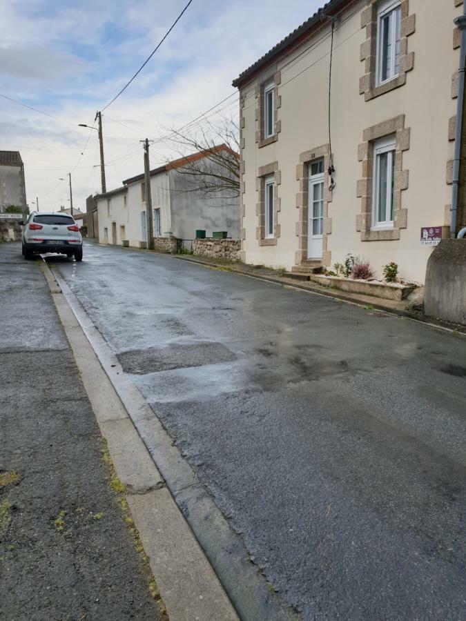 Gite La Belle Vallee Maison Independante 80M2 A 12 Min Du Puy Du Fou Treize-Vents Zewnętrze zdjęcie
